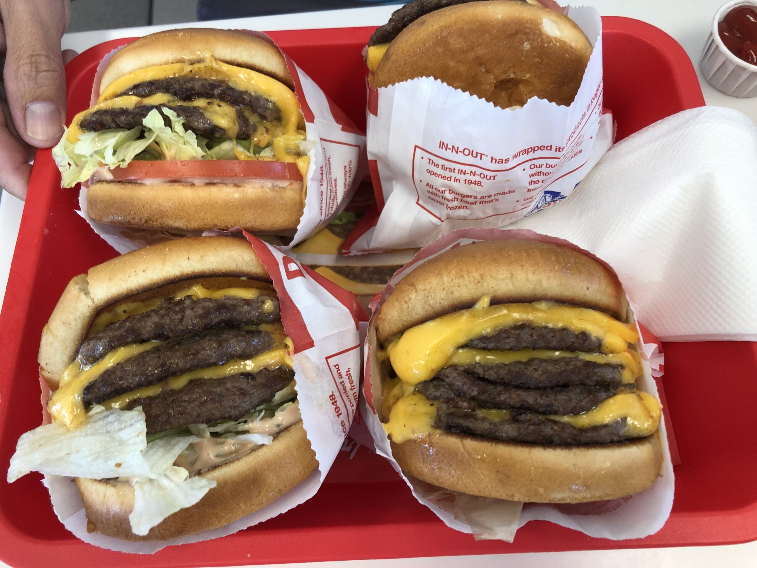 4 burger as In n Out burger (1)